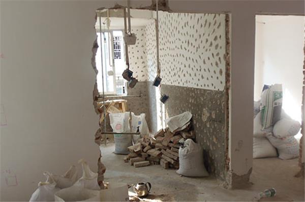 室內(nèi)裝修時(shí)可以自己拆除墻體嗎？