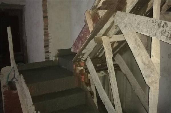 拆除樓梯的原因有哪些？