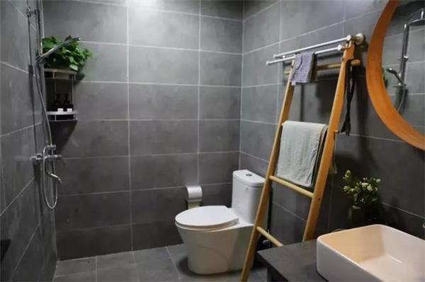 如何拆除衛生間的墻磚？