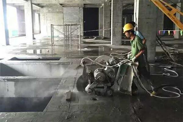 樓板切割拆除的施工方法。