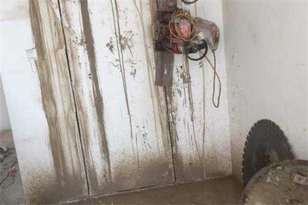 樓房墻壁開門洞怎么好拆？