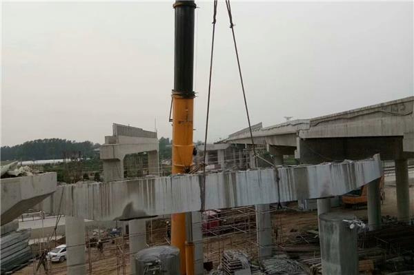 拆除比較大的建筑物，用混凝土靜力切割的方法怎么操作呢？