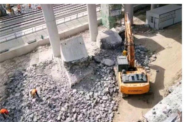 拆除比較大的建筑物，用混凝土靜力切割的方法怎么操作呢？