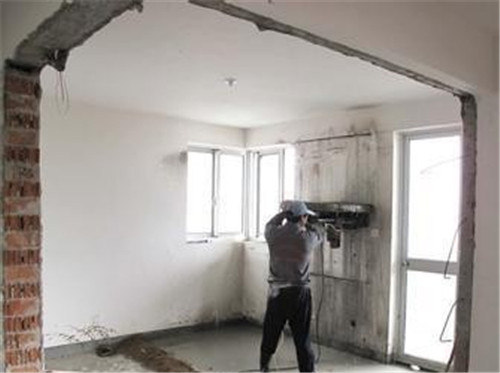 如何快速切割水泥墻