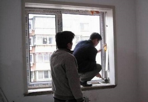 窗戶上的玻璃怎么割