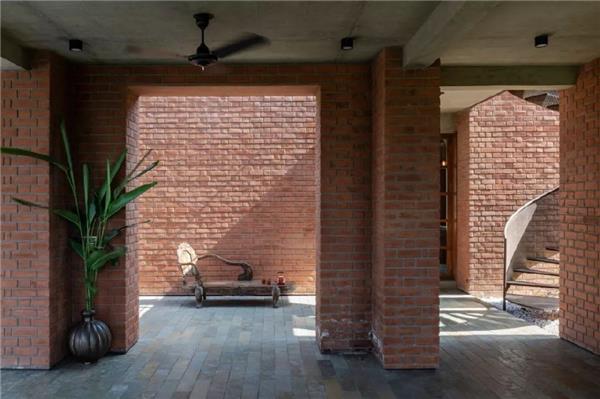 教你如何拆除紅磚墻