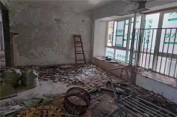 拆墻磚有一個(gè)最快的方法是怎樣的(外墻拆除有技巧）