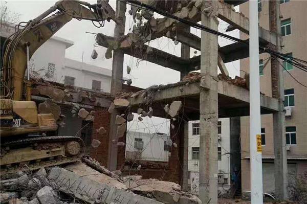 建筑拆除的藝術與科學：拆除工程與墻體切割拆除的關鍵技術-拆除工程實踐：建筑拆除與墻體切割拆除的實用技術和經驗