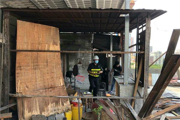 《閣樓拆除，拆除閣樓》-《拆除閣樓，閣樓拆除》，建筑保護(hù)與文化傳承