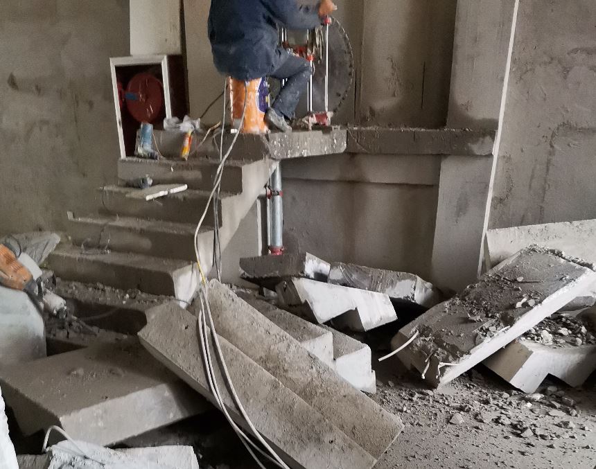 拆樓梯，樓梯拆除