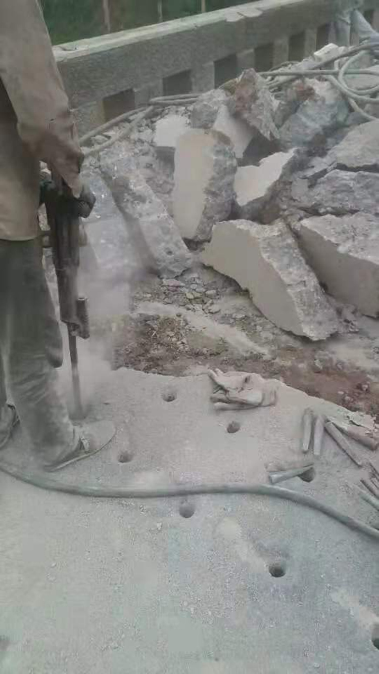 混凝土切割拆除，混凝土拆除工程
