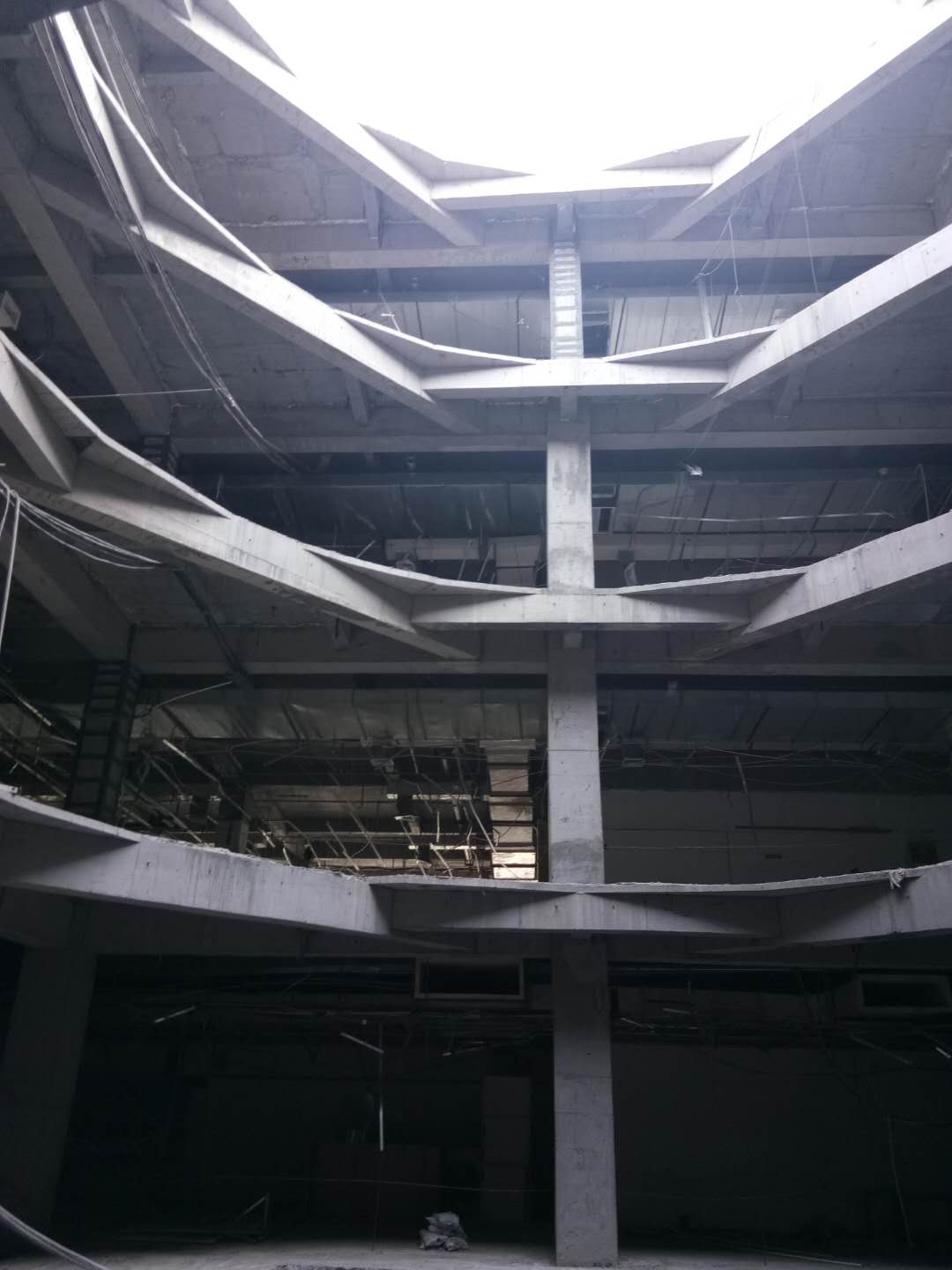 大型商場拆除順序揭秘：科學規劃保障順利進行