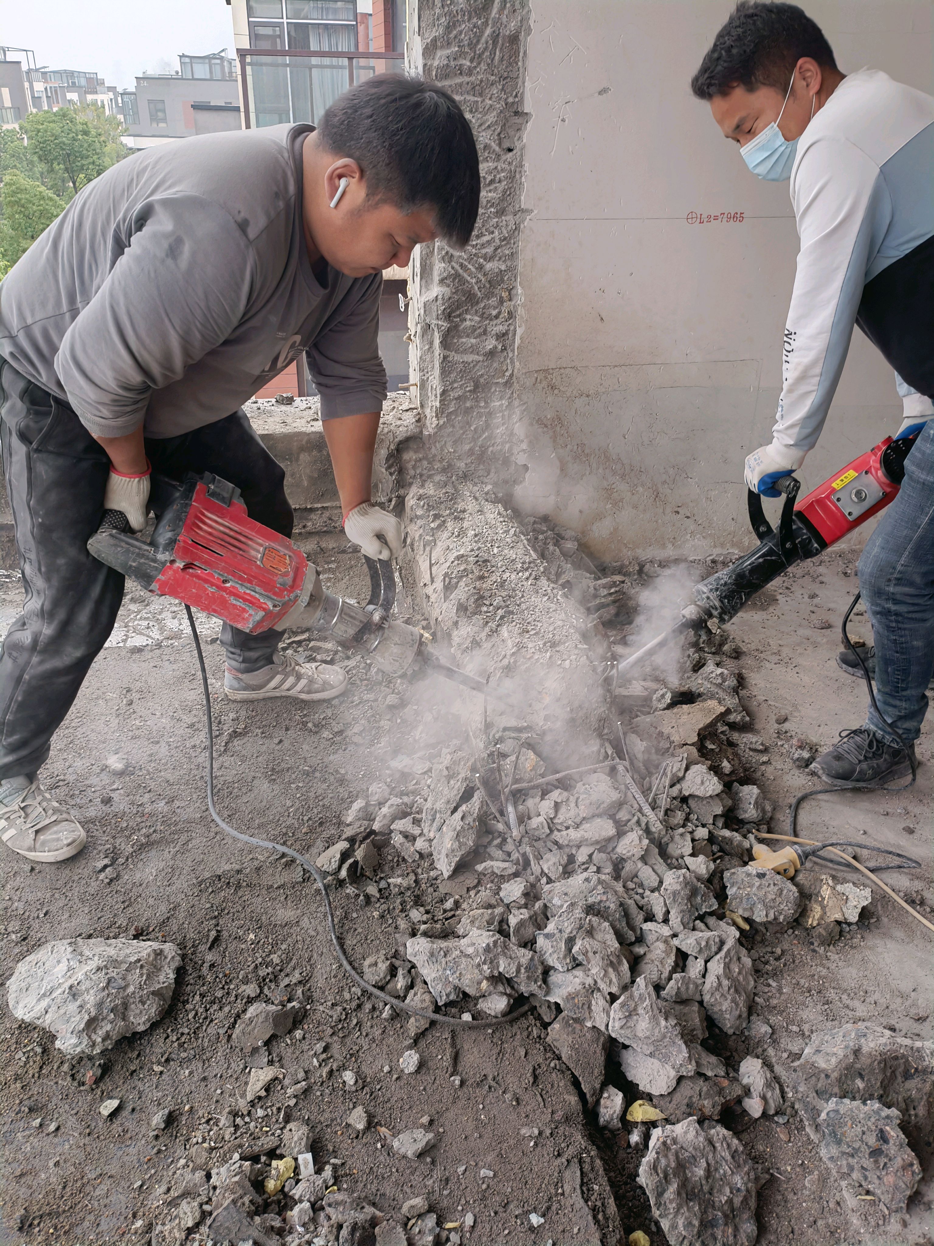 地磚拆除技巧大揭秘